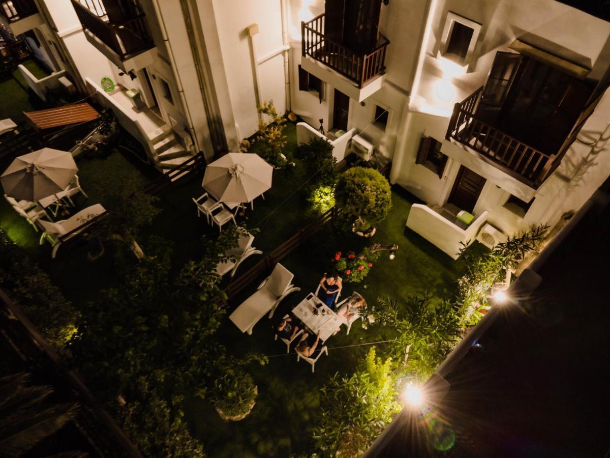 Maestralia Apartment Skyros Bagian luar foto